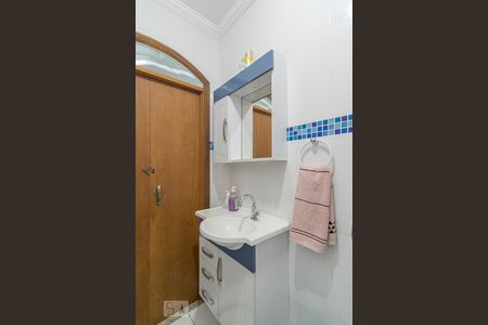 Casa à venda com 235m², 4 quartos e 5 vagas Casa à venda com 235m², 4 quartos e 5 vagasBanheiro 2