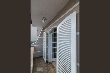 Casa à venda com 235m², 4 quartos e 5 vagas Casa à venda com 235m², 4 quartos e 5 vagasVaranda do Quarto 1
