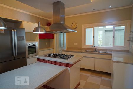 Casa à venda com 500m², 5 quartos e 5 vagasCozinha