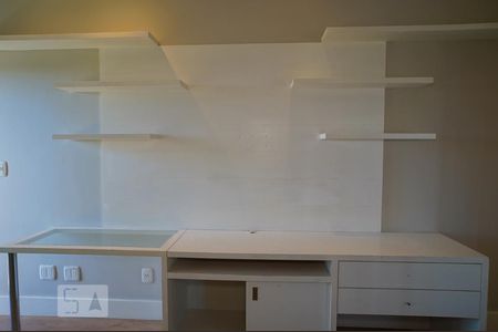 Casa à venda com 500m², 5 quartos e 5 vagasSuite 1