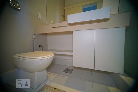 Casa à venda com 500m², 5 quartos e 5 vagasSuite 4 - vista