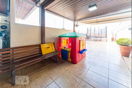 Apartamento à venda com 192m², 3 quartos e 2 vagas Apartamento à venda com 192m², 3 quartos e 2 vagasCobertura