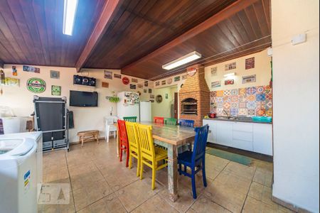 Apartamento à venda com 192m², 3 quartos e 2 vagas Apartamento à venda com 192m², 3 quartos e 2 vagasÁrea Gourmet