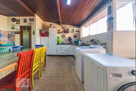 Apartamento à venda com 192m², 3 quartos e 2 vagas Apartamento à venda com 192m², 3 quartos e 2 vagasÁrea de Serviço