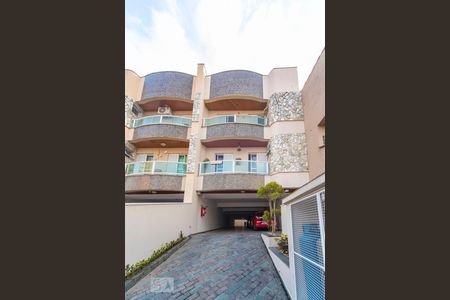 Apartamento à venda com 192m², 3 quartos e 2 vagas Apartamento à venda com 192m², 3 quartos e 2 vagasFachada