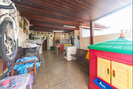 Apartamento à venda com 192m², 3 quartos e 2 vagas Apartamento à venda com 192m², 3 quartos e 2 vagasCobertura