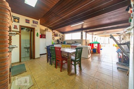 Apartamento à venda com 192m², 3 quartos e 2 vagas Apartamento à venda com 192m², 3 quartos e 2 vagasCobertura