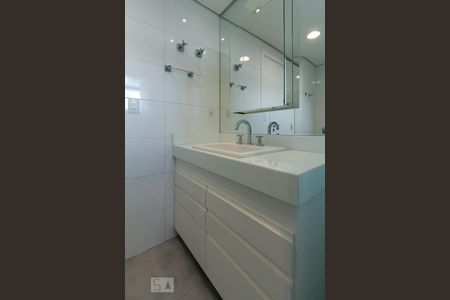 Apartamento à venda com 138m², 2 quartos e 2 vagas Apartamento à venda com 138m², 2 quartos e 2 vagasPia