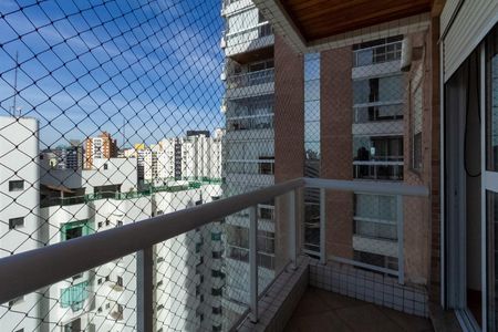 Apartamento à venda com 138m², 2 quartos e 2 vagas Apartamento à venda com 138m², 2 quartos e 2 vagasVaranda da suíte 2