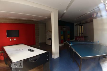 Apartamento à venda com 229m², 4 quartos e 3 vagas Apartamento à venda com 229m², 4 quartos e 3 vagasÁrea comum - Salão de jogos