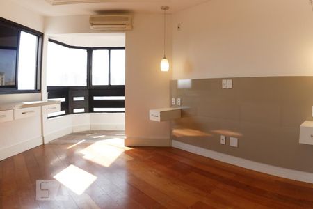 Apartamento à venda com 229m², 4 quartos e 3 vagas Apartamento à venda com 229m², 4 quartos e 3 vagasSuite