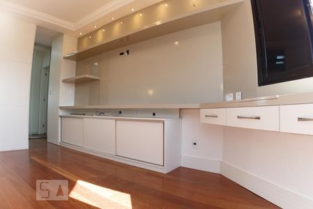 Apartamento à venda com 229m², 4 quartos e 3 vagas Apartamento à venda com 229m², 4 quartos e 3 vagasSuite