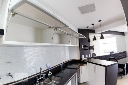 Apartamento à venda com 229m², 4 quartos e 3 vagas Apartamento à venda com 229m², 4 quartos e 3 vagasCozinha