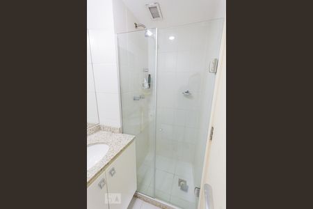 Apartamento à venda com 120m², 3 quartos e 2 vagasBanheiro da Suíte