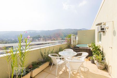 Apartamento à venda com 120m², 3 quartos e 2 vagasÁrea Externa