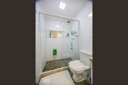 Apartamento à venda com 300m², 4 quartos e 3 vagas Apartamento à venda com 300m², 4 quartos e 3 vagasBanheiro Social