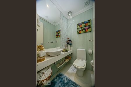 Apartamento à venda com 300m², 4 quartos e 3 vagas Apartamento à venda com 300m², 4 quartos e 3 vagasLavabo