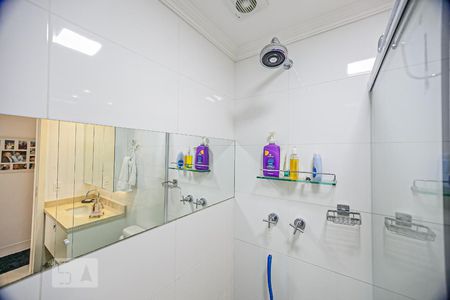 Apartamento à venda com 300m², 4 quartos e 3 vagas Apartamento à venda com 300m², 4 quartos e 3 vagasBanheiro Social