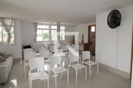 Apartamento para alugar com 57m², 2 quartos e 1 vagaÁrea Comum