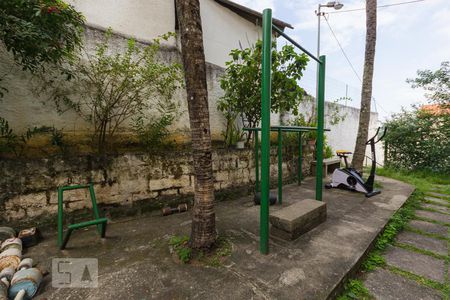 Apartamento à venda com 47m², 2 quartos e 1 vaga Apartamento à venda com 47m², 2 quartos e 1 vagaÁrea Comum