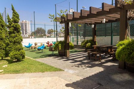 Apartamento à venda com 150m², 3 quartos e 2 vagas Apartamento à venda com 150m², 3 quartos e 2 vagasPlayground