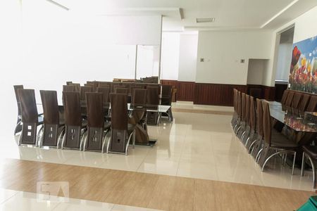 Apartamento à venda com 150m², 3 quartos e 2 vagas Apartamento à venda com 150m², 3 quartos e 2 vagasSalão de festas