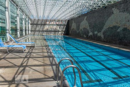 Apartamento à venda com 150m², 3 quartos e 2 vagas Apartamento à venda com 150m², 3 quartos e 2 vagasPiscina