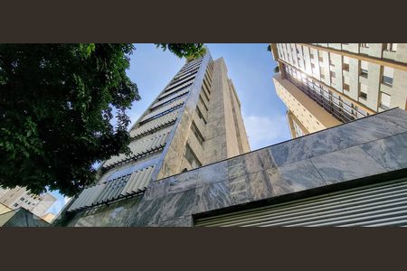 Apartamento para alugar com 230m², 4 quartos e 4 vagasFachada