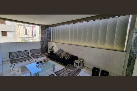 Apartamento para alugar com 230m², 4 quartos e 4 vagasSacada