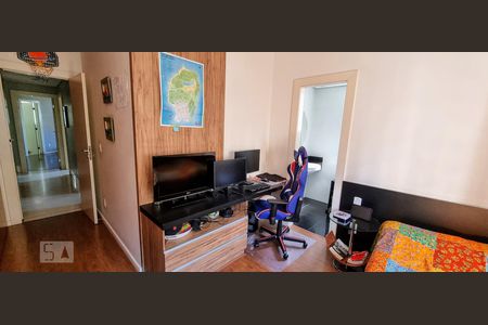 Apartamento para alugar com 230m², 4 quartos e 4 vagasQuarto