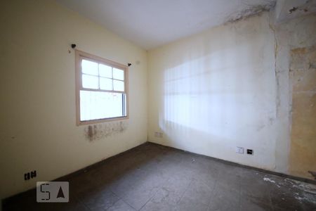 Casa à venda com 253m², 4 quartos e 3 vagasQuarto 2