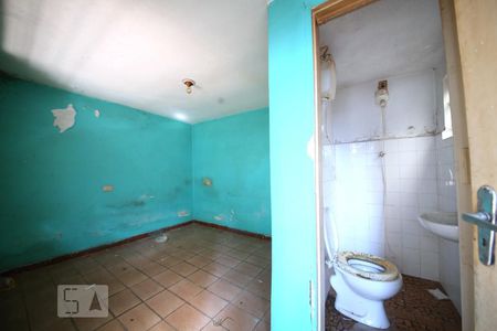 Casa à venda com 253m², 4 quartos e 3 vagasQuarto e Banheiro de Serviço