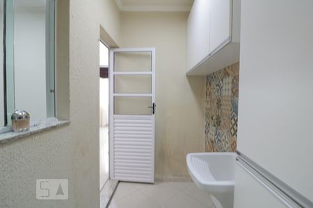 Casa de condomínio à venda com 65m², 2 quartos e 1 vagaArea de serviço