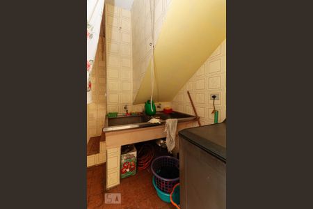 Casa à venda com 200m², 4 quartos e 3 vagas Casa à venda com 200m², 4 quartos e 3 vagasÁrea de serviço