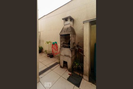 Casa à venda com 200m², 4 quartos e 3 vagas Casa à venda com 200m², 4 quartos e 3 vagasChurrasqueira
