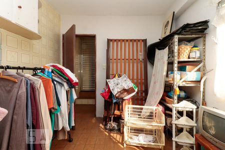 Casa à venda com 200m², 4 quartos e 3 vagas Casa à venda com 200m², 4 quartos e 3 vagasQuarto de serviço
