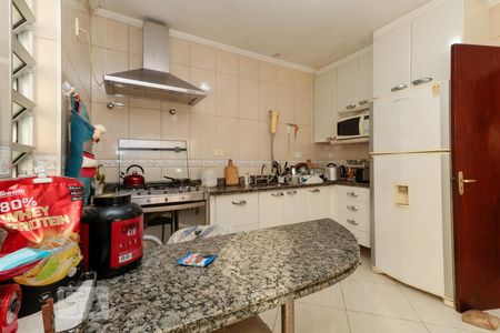 Casa à venda com 200m², 4 quartos e 3 vagas Casa à venda com 200m², 4 quartos e 3 vagasCozinha