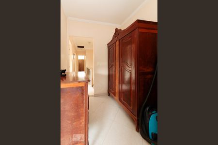 Casa à venda com 200m², 4 quartos e 3 vagas Casa à venda com 200m², 4 quartos e 3 vagasSuíte