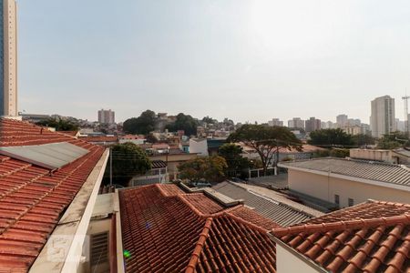 Casa à venda com 200m², 4 quartos e 3 vagas Casa à venda com 200m², 4 quartos e 3 vagasTerraço