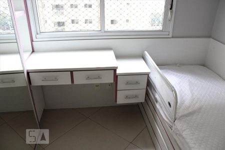 Apartamento à venda com 96m², 3 quartos e 2 vagasQuarto 1 - Escrivaninha