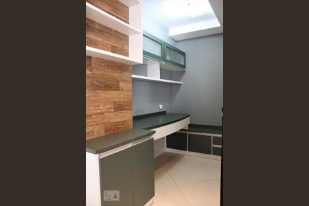 Apartamento à venda com 96m², 3 quartos e 2 vagasEscritório