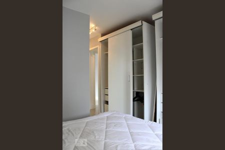 Apartamento à venda com 96m², 3 quartos e 2 vagasSuíte - Armários