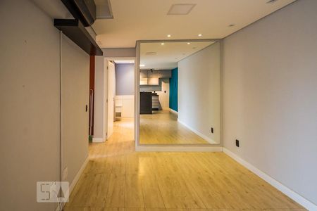 Sala de apartamento para alugar com 2 quartos, 57m² em Parque Rural Fazenda Santa Cândida, Campinas