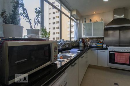 Apartamento à venda com 183m², 4 quartos e 3 vagas Apartamento à venda com 183m², 4 quartos e 3 vagasCozinha