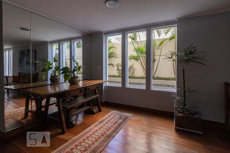 Apartamento à venda com 183m², 4 quartos e 3 vagas Apartamento à venda com 183m², 4 quartos e 3 vagasSala área comum 1