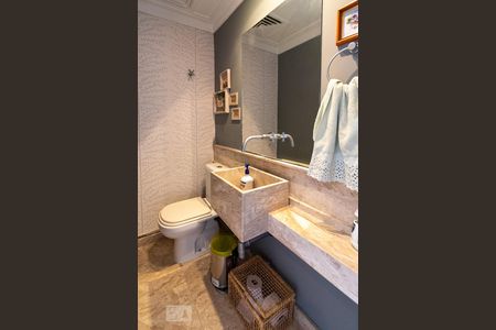 Apartamento à venda com 183m², 4 quartos e 3 vagas Apartamento à venda com 183m², 4 quartos e 3 vagasLavabo