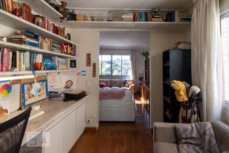 Apartamento à venda com 183m², 4 quartos e 3 vagas Apartamento à venda com 183m², 4 quartos e 3 vagasEscritório