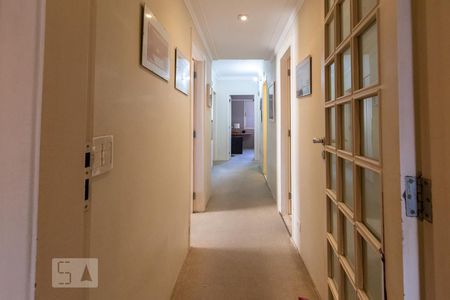 Apartamento à venda com 183m², 4 quartos e 3 vagas Apartamento à venda com 183m², 4 quartos e 3 vagasCorredor