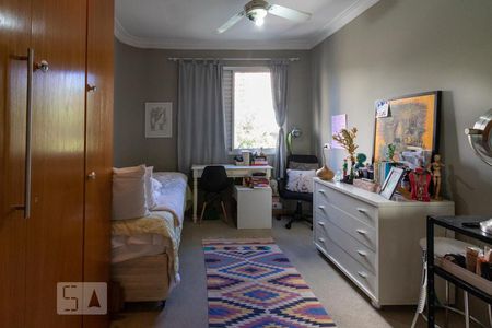 Apartamento à venda com 183m², 4 quartos e 3 vagas Apartamento à venda com 183m², 4 quartos e 3 vagasSuíte 2