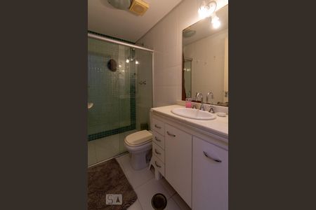 Apartamento à venda com 183m², 4 quartos e 3 vagas Apartamento à venda com 183m², 4 quartos e 3 vagasBanheiro